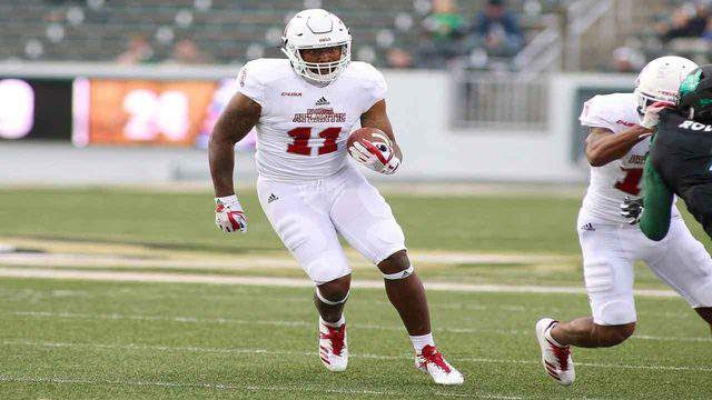 nike football cleats running back