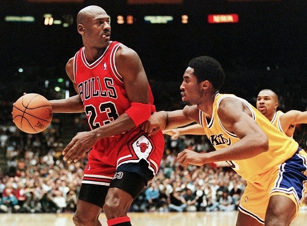 At sige sandheden skrivestil helt seriøst What Is Michael Jordan Position in Basketball?